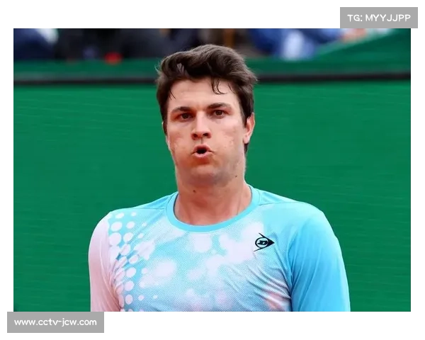 凯茨曼诺维奇德拉海滩赛逆转福基纳，夺赛季首冠