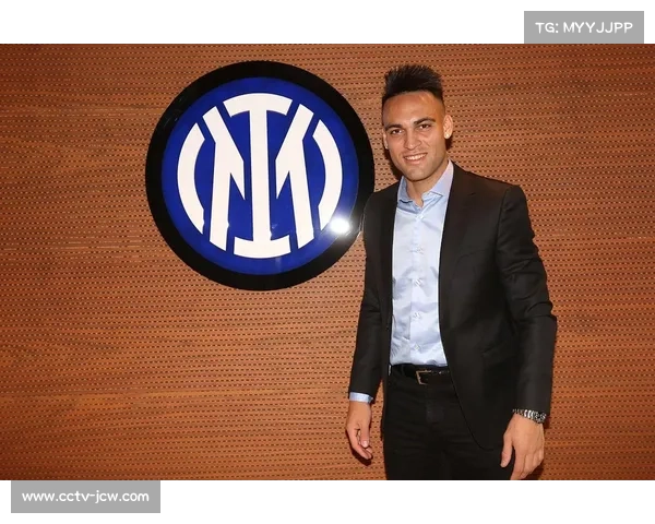 国际米兰3-0完胜科莫，劳塔罗传射建功